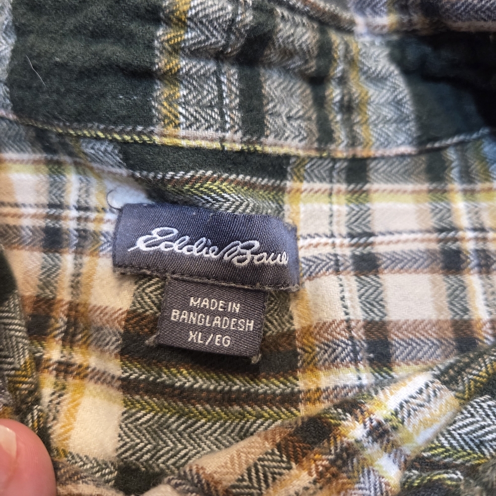 Eddie Bauer Classic Green Plaid Men's Button-Up Shirt Size XL Lumberjack - Picture 3 of 9
